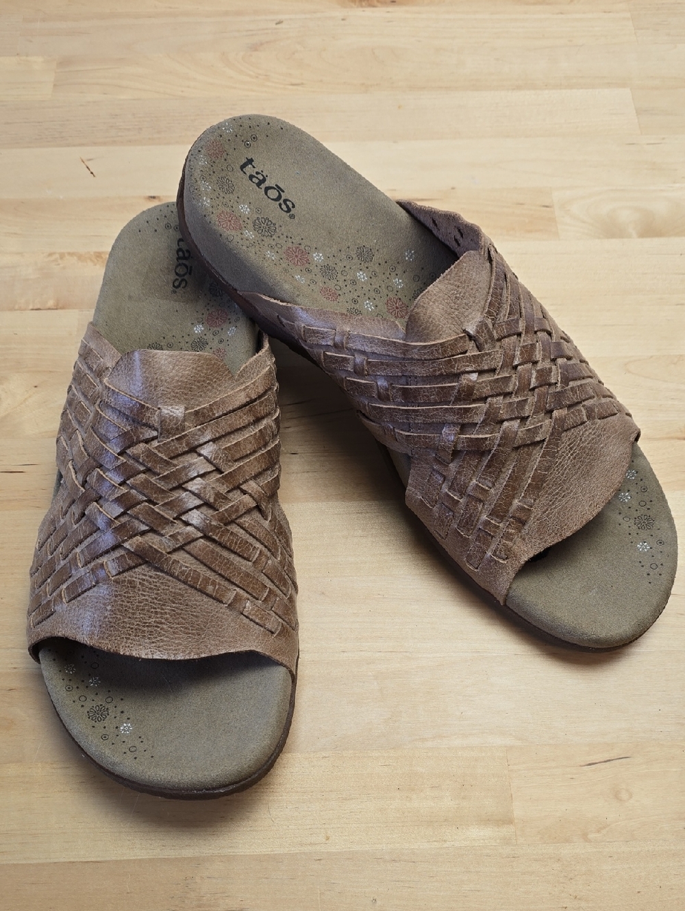 Taos Footwear Woven Slide Sandals in Brown